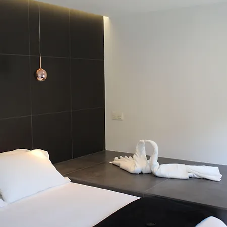 Libertad 4*