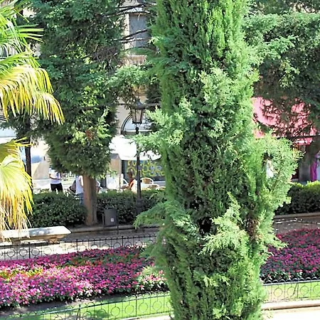 Libertad Apartahotel
