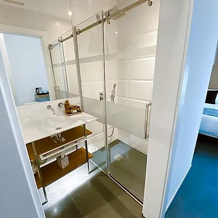 Libertad Apartahotel